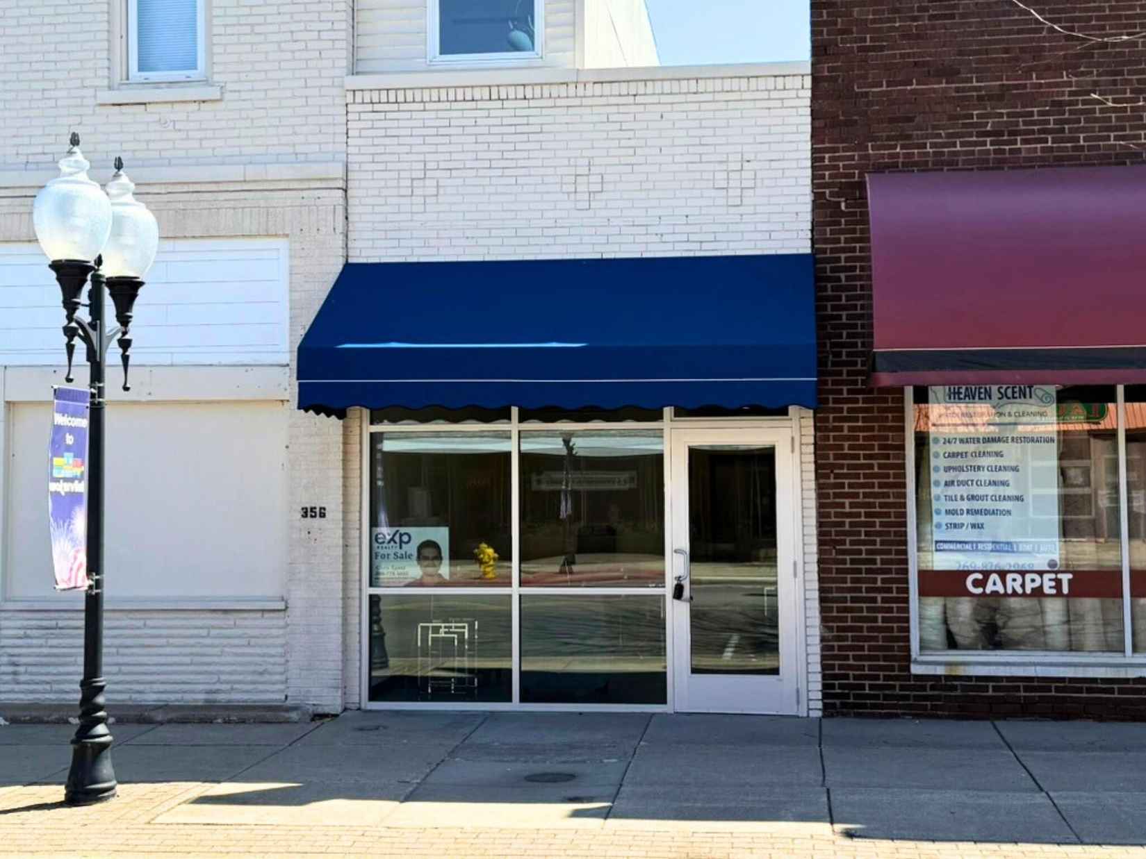 352 N Main St  