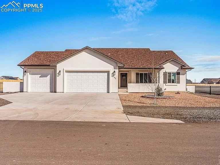 765 E Cabaret Dr  
