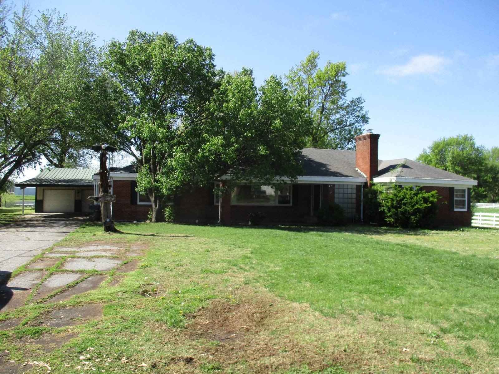 830 W Elm  