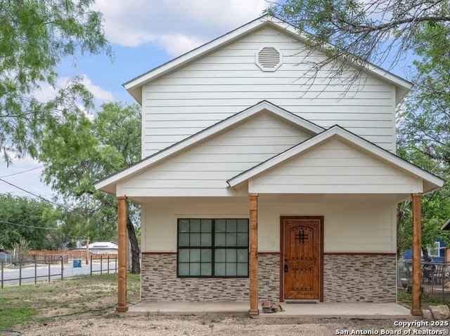 562 Juarez  