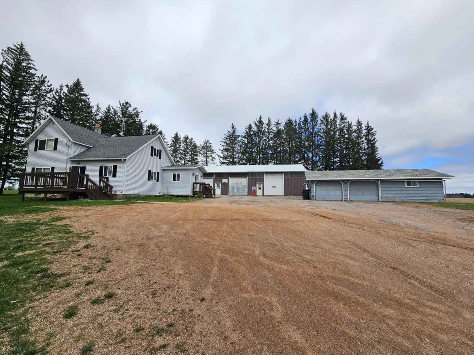 9878 Clark Dr  