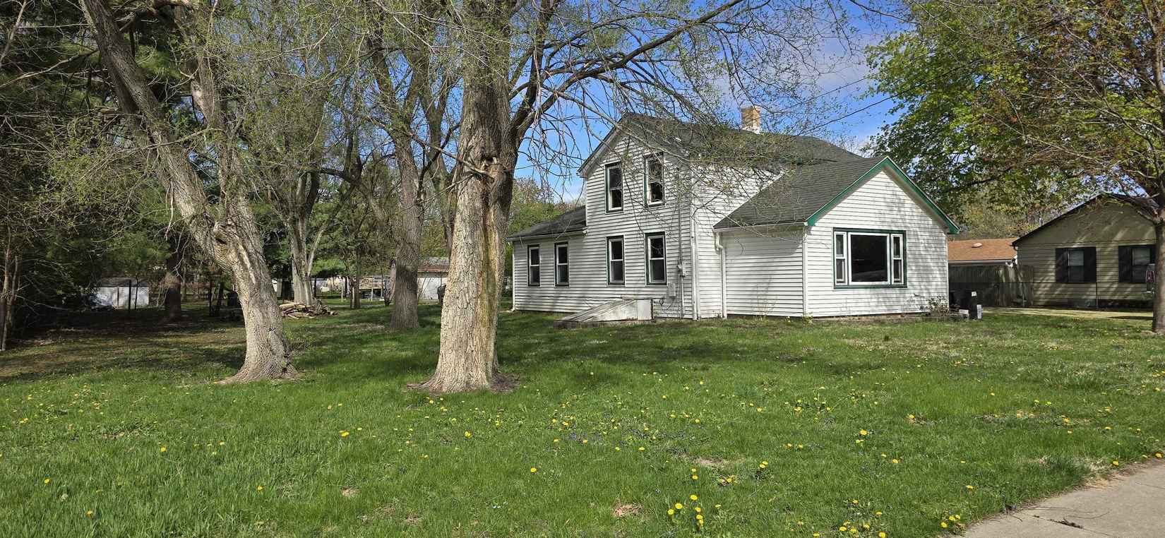 434 Whitman  