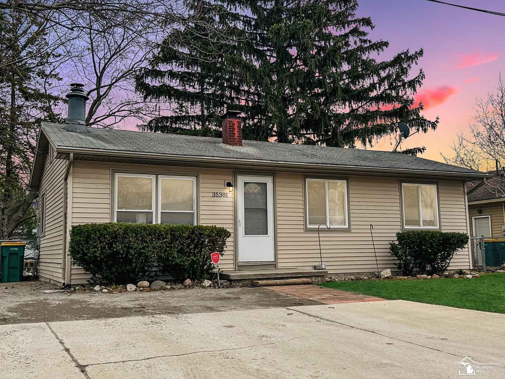 35381 Dern  
