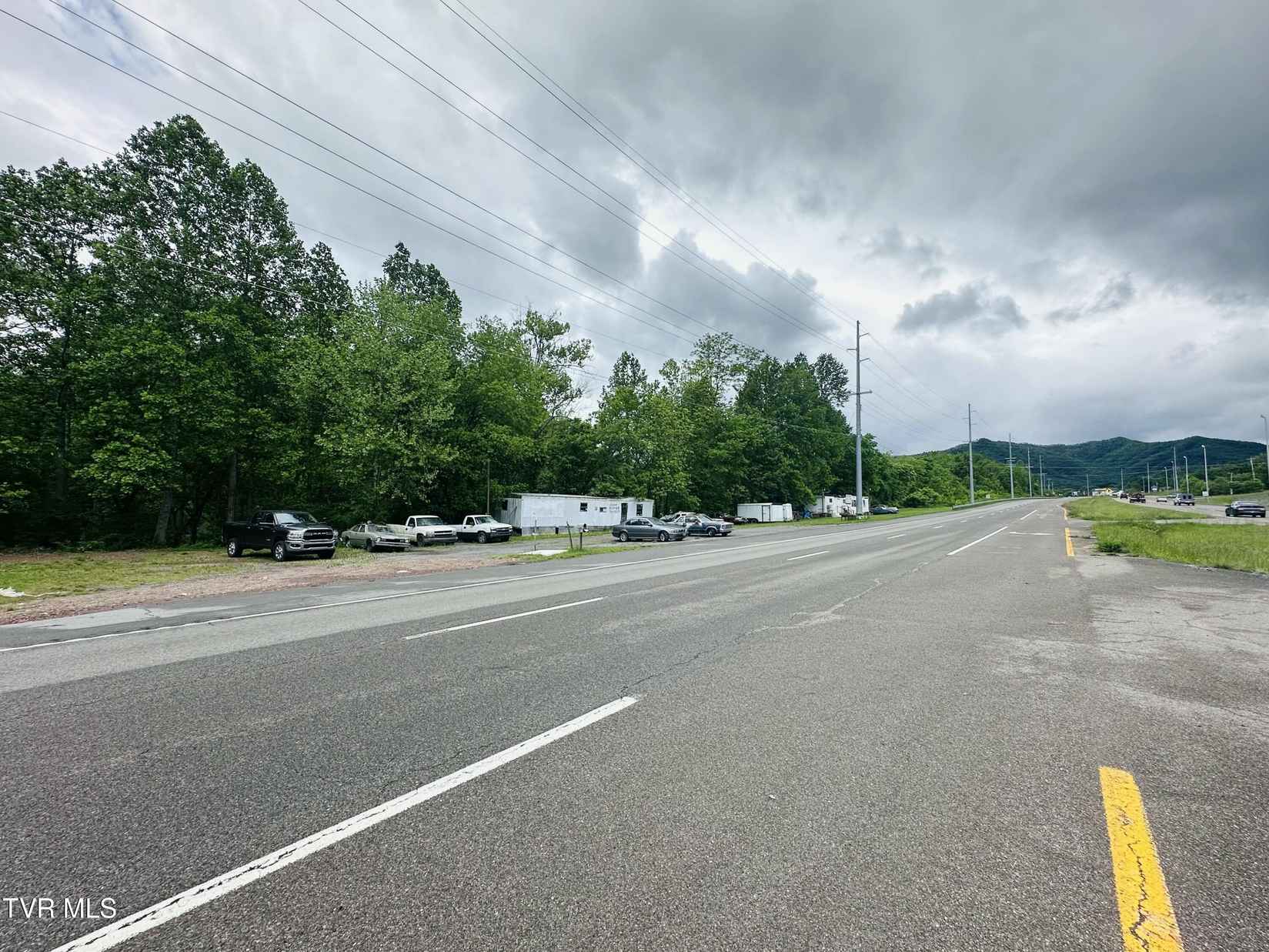 3687 Hwy 19-E  