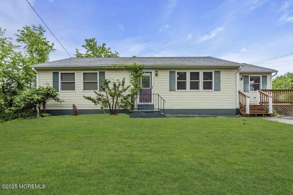 28 Locust Ln  