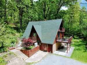 1431 Erickson Dr  