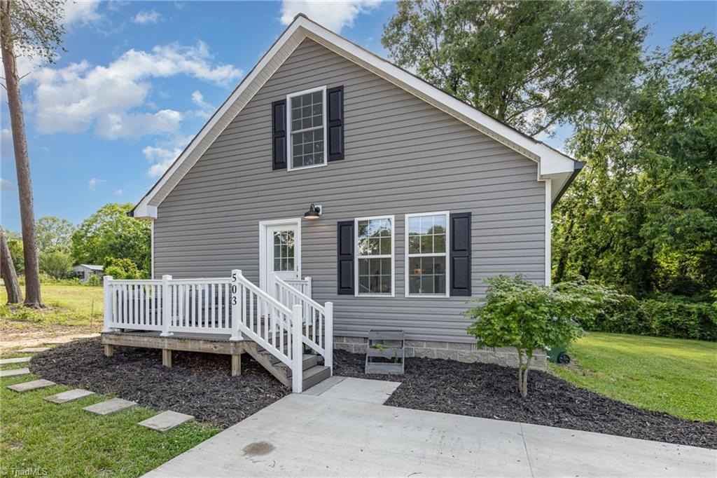 503 Apple Street Apple St  