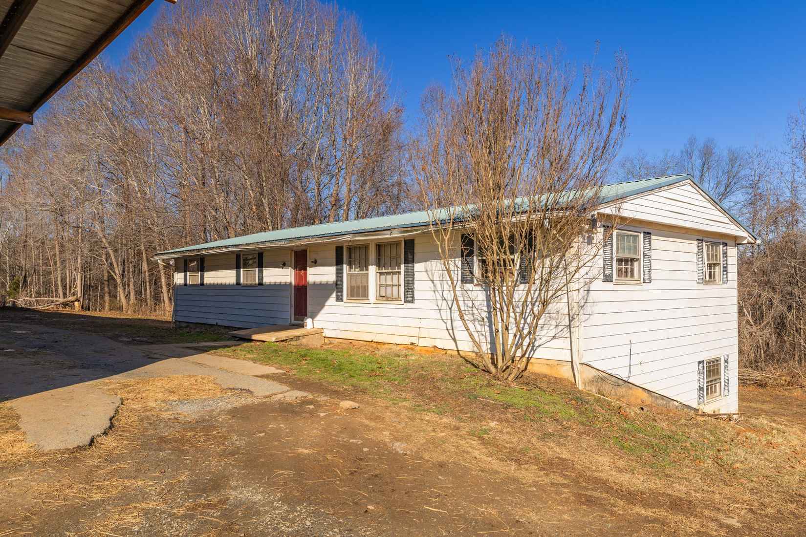 1100 Washburn Rd  
