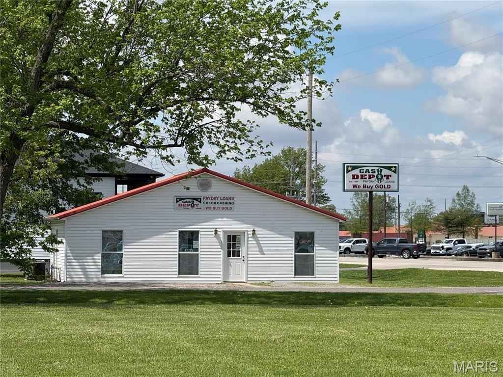 1703 W Business Hwy 60  