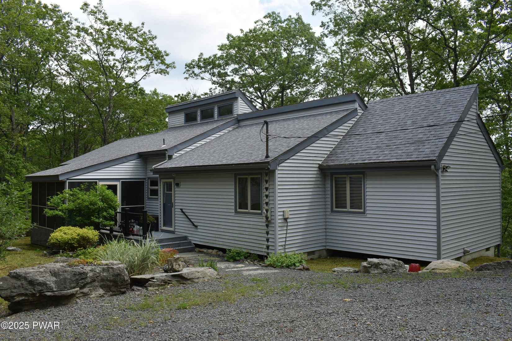 105 Cliff Dr  