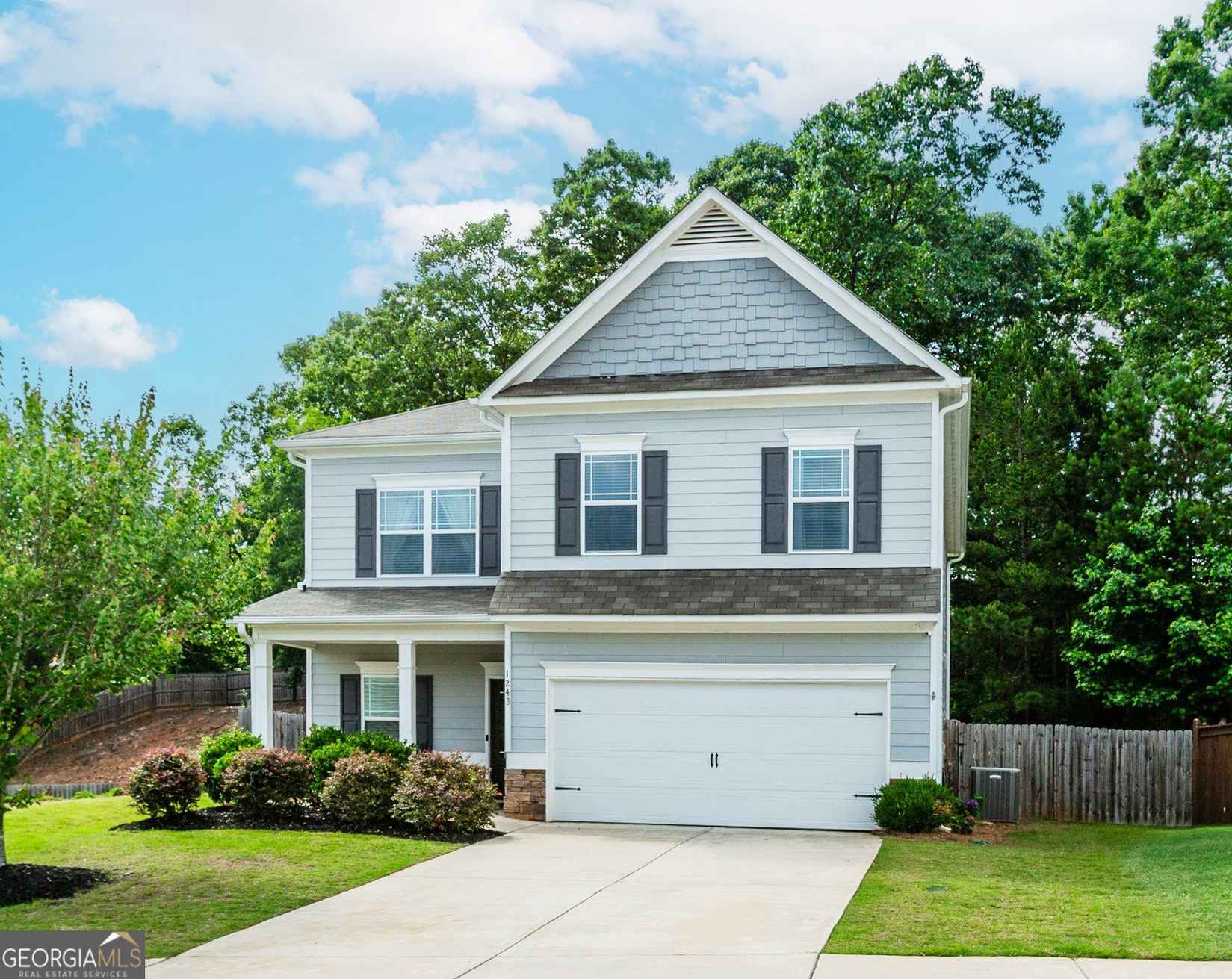 1243 Glenville  