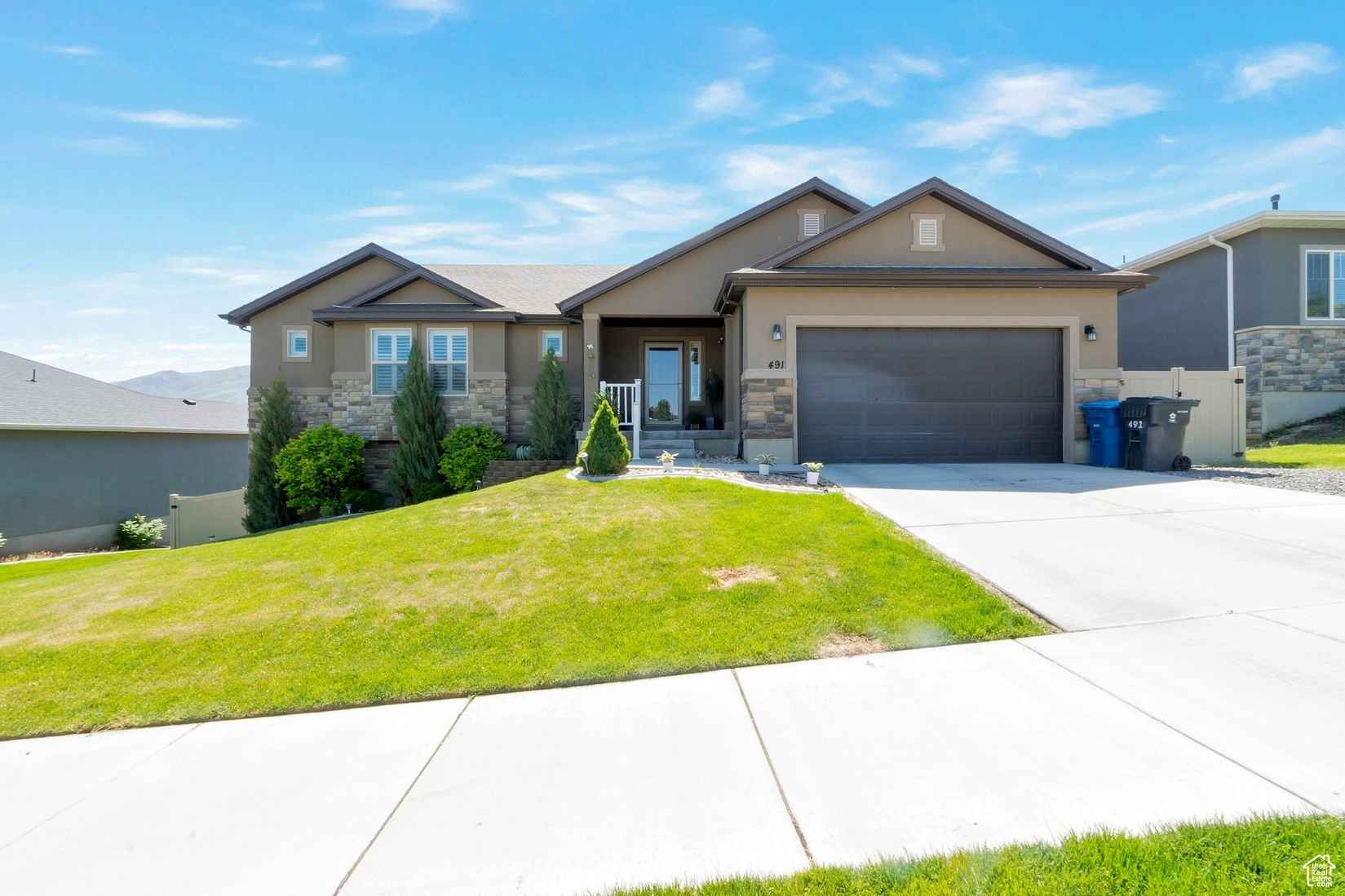 491 TRAVERTINE  