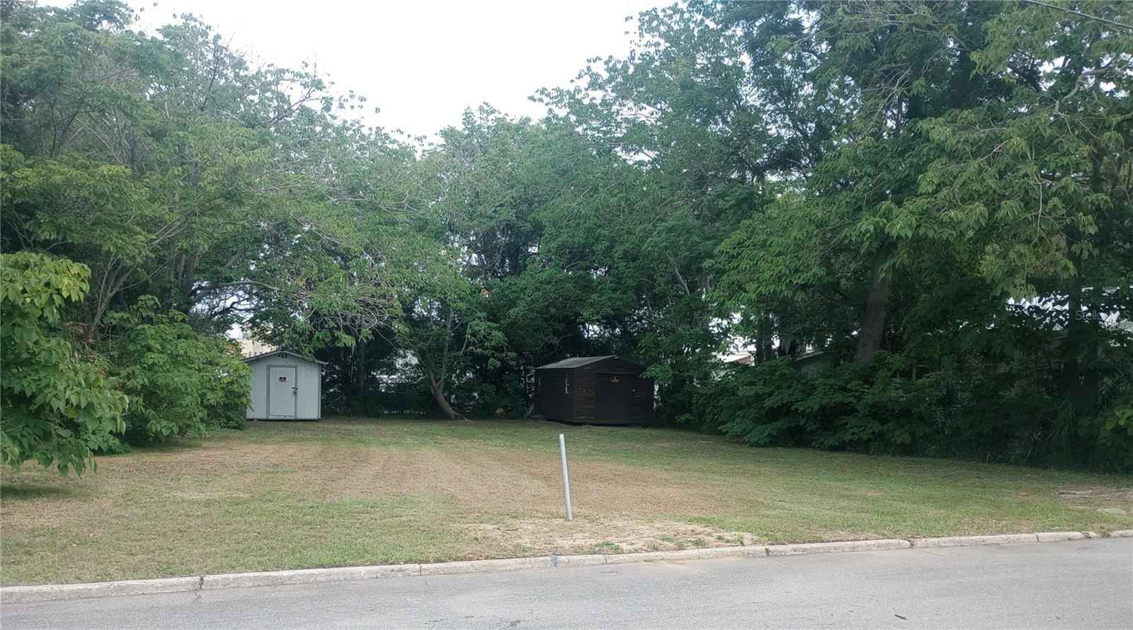 313 NE 11TH Pl  