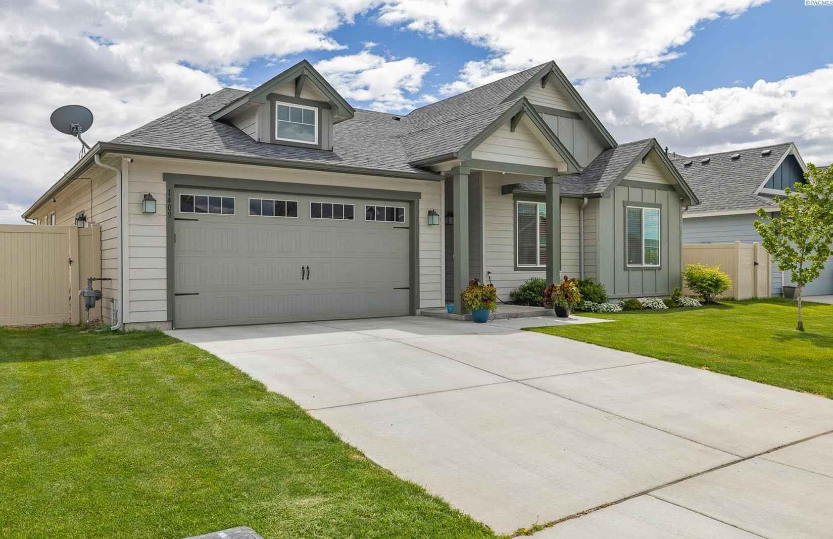 1409 Centennial  