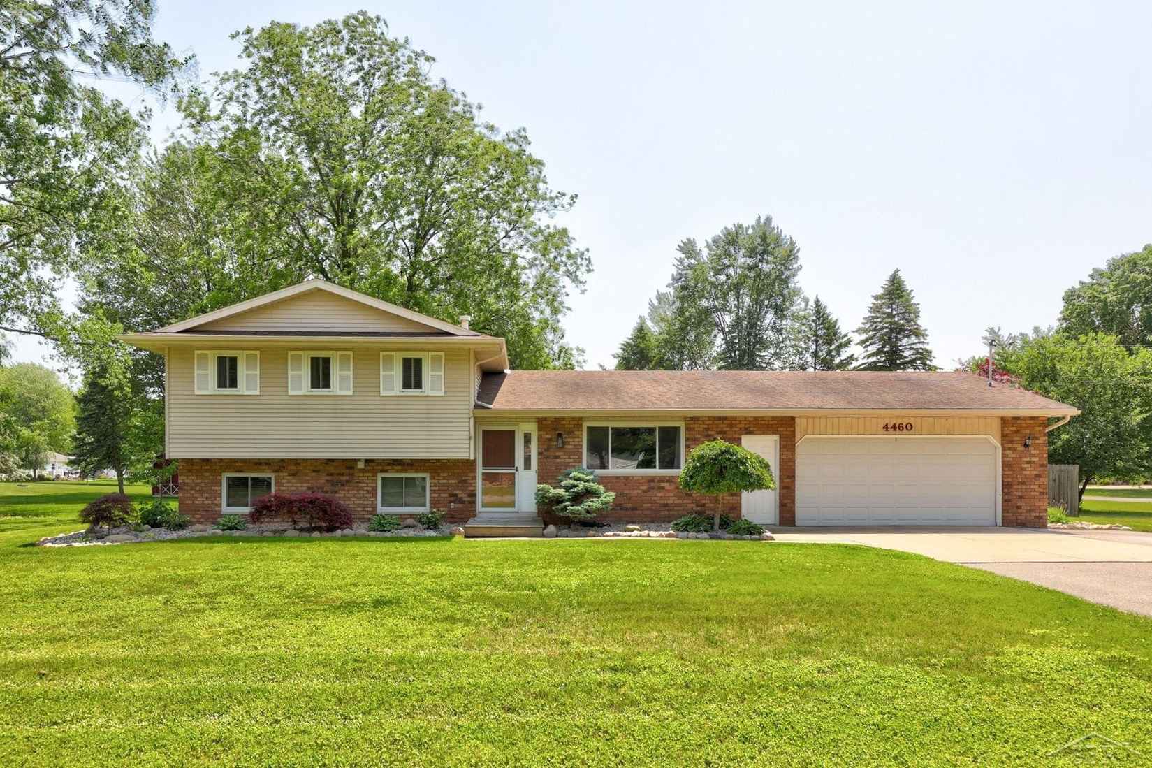 4460 Meadowbrook  