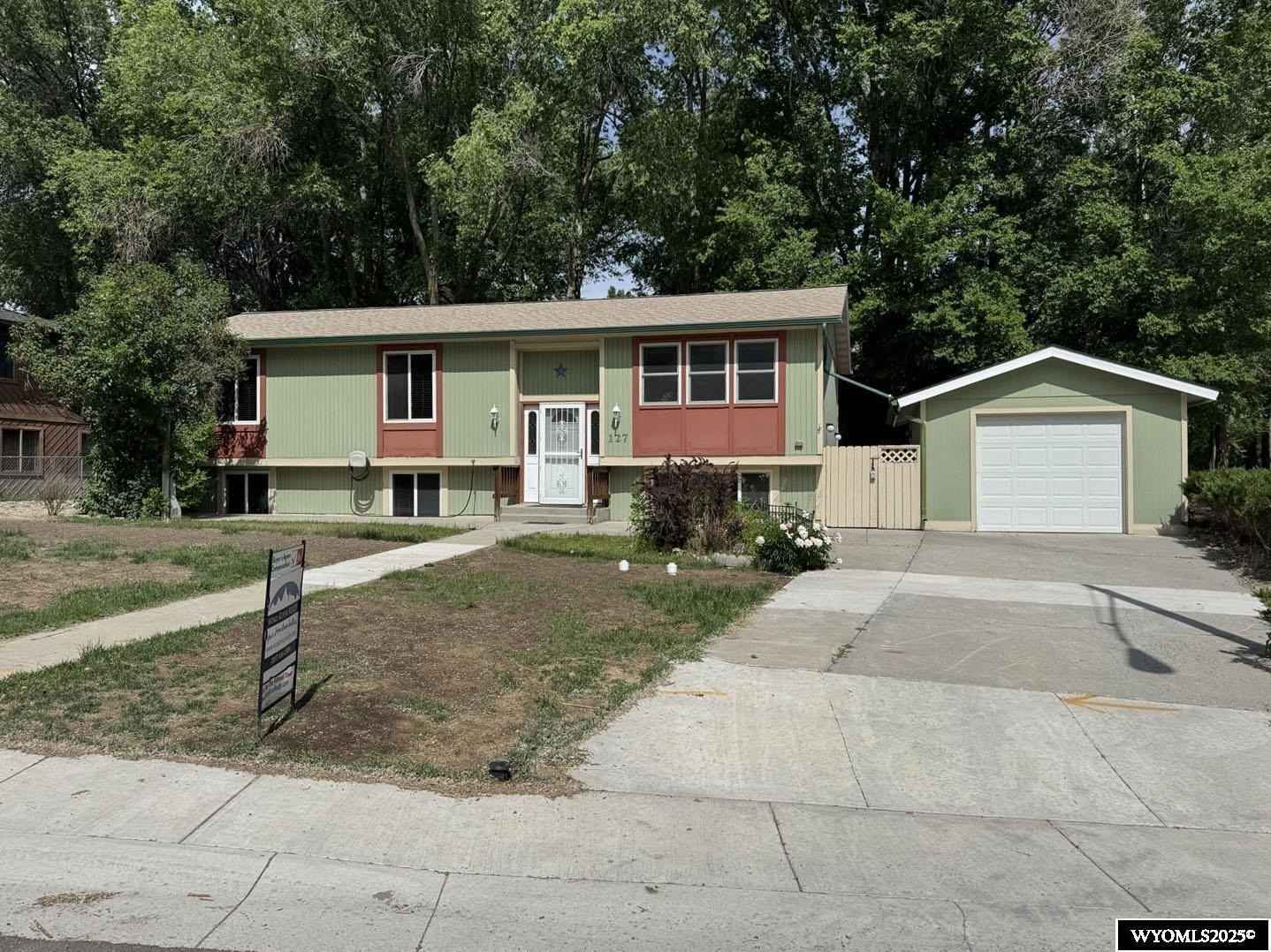 127 Davis  