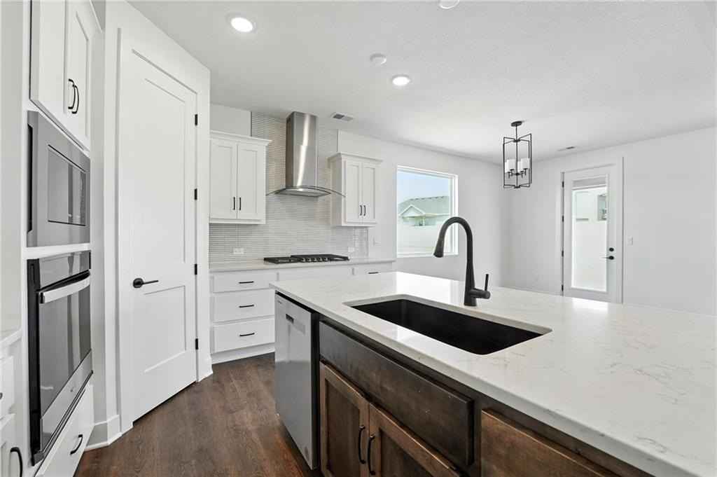 1660 Grayhawk Dr  
