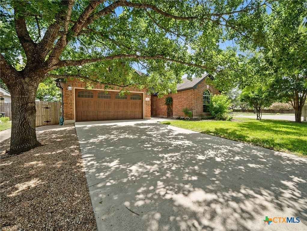1799 Oak  