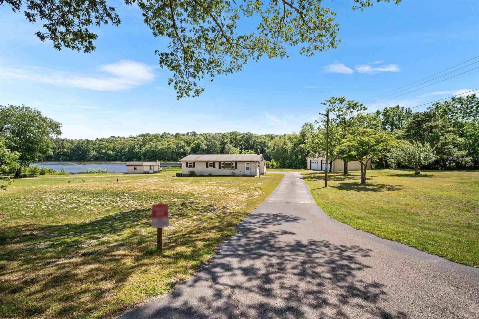708 E Great Crk Rd  