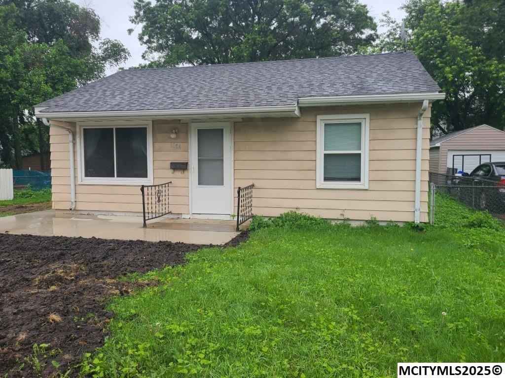1104 N Van Buren  
