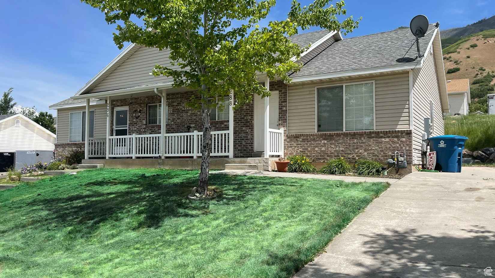 288 N PEACH  