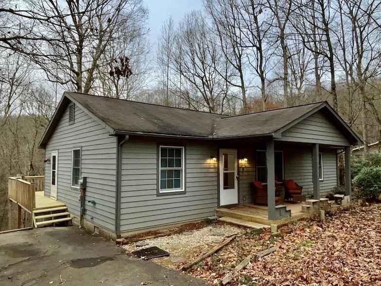 31 Longview Dr  