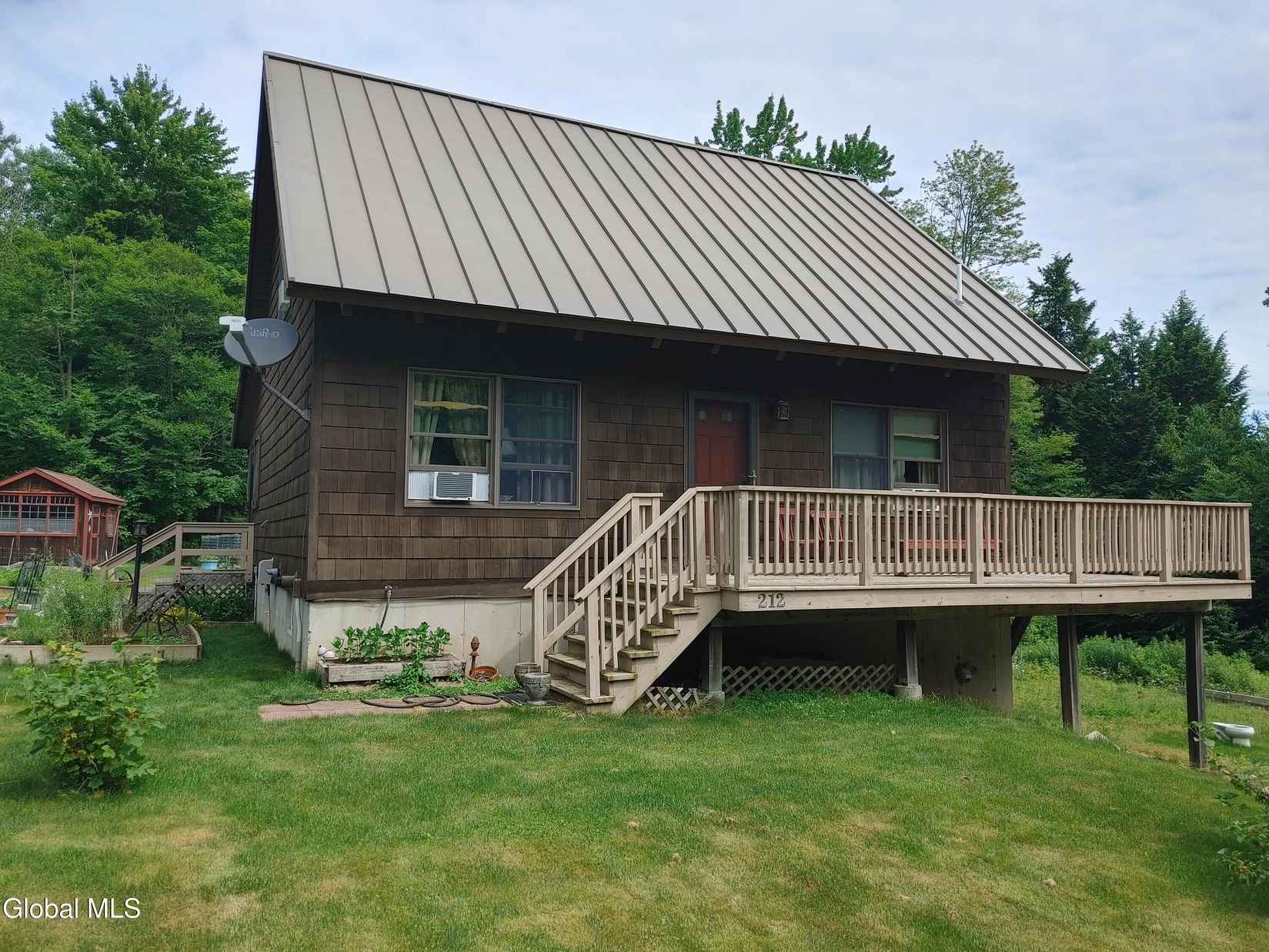 212 Backus Ln  