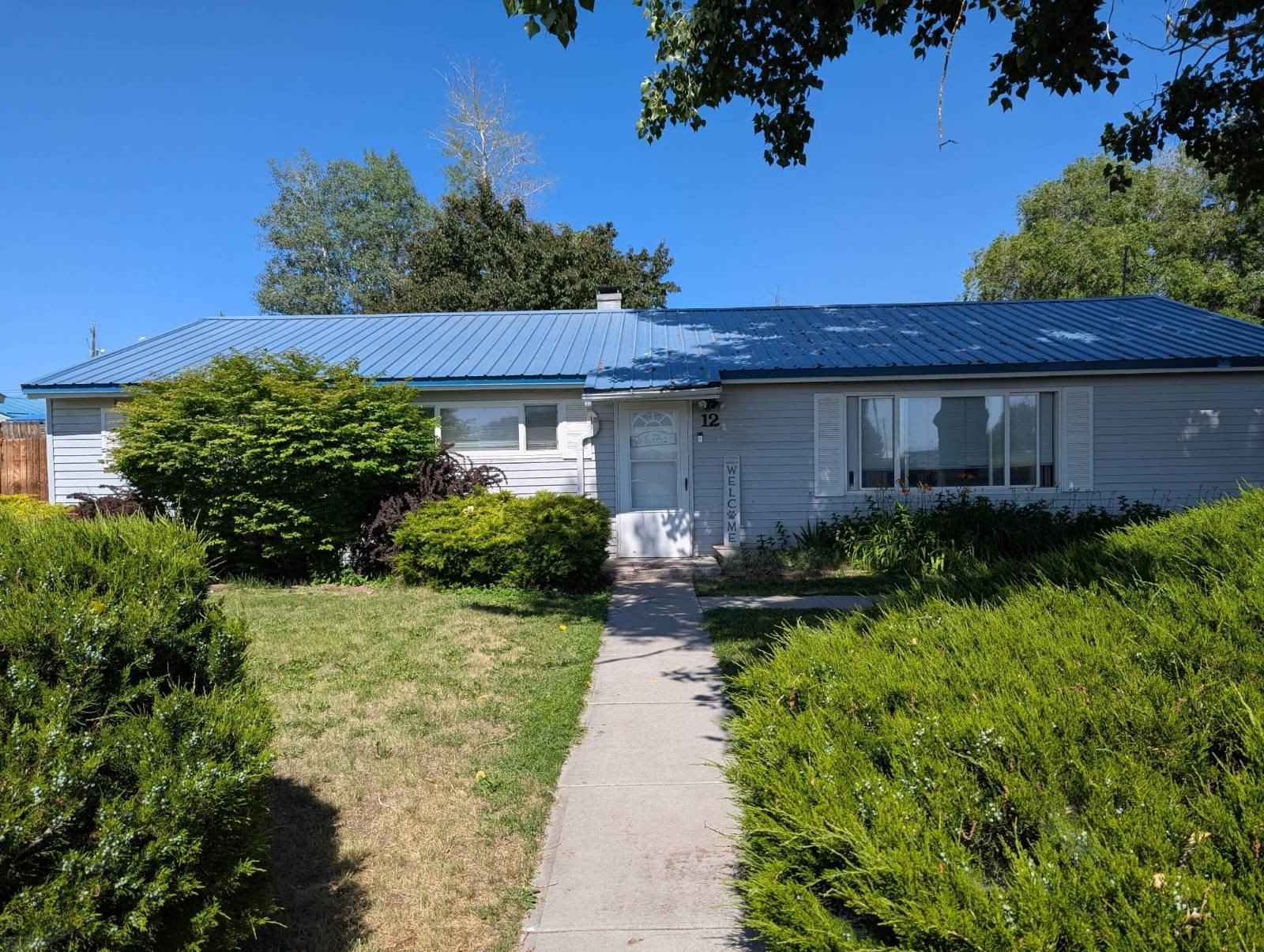 12 Fairview Heights Loop  