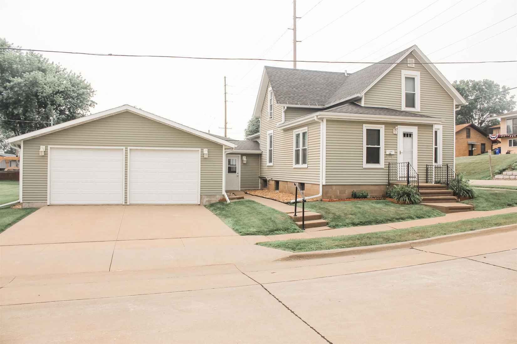 402 N 5th  