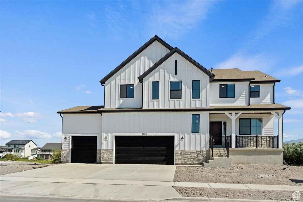 1626 E LIVI N  