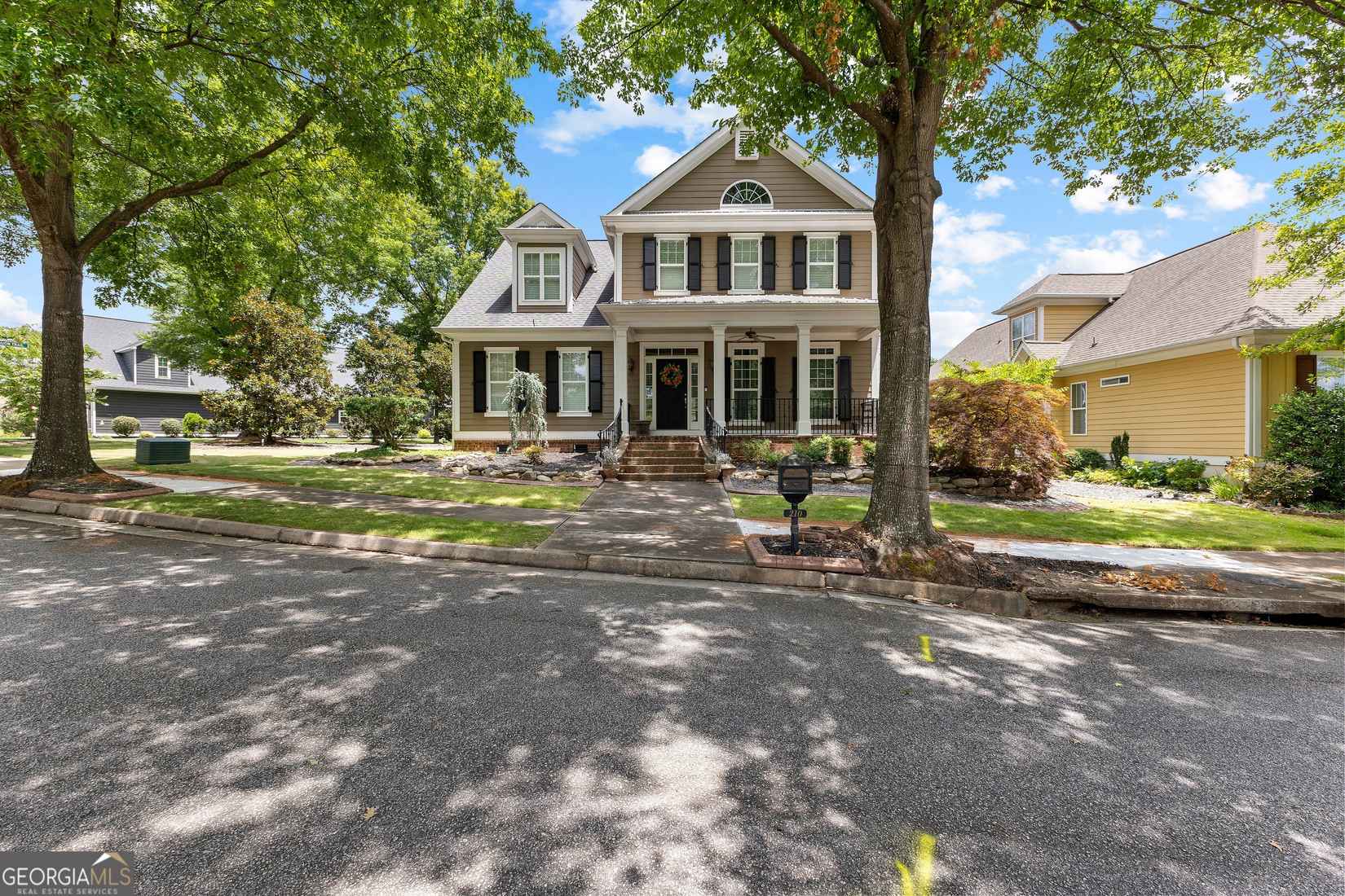 210 Colonial  