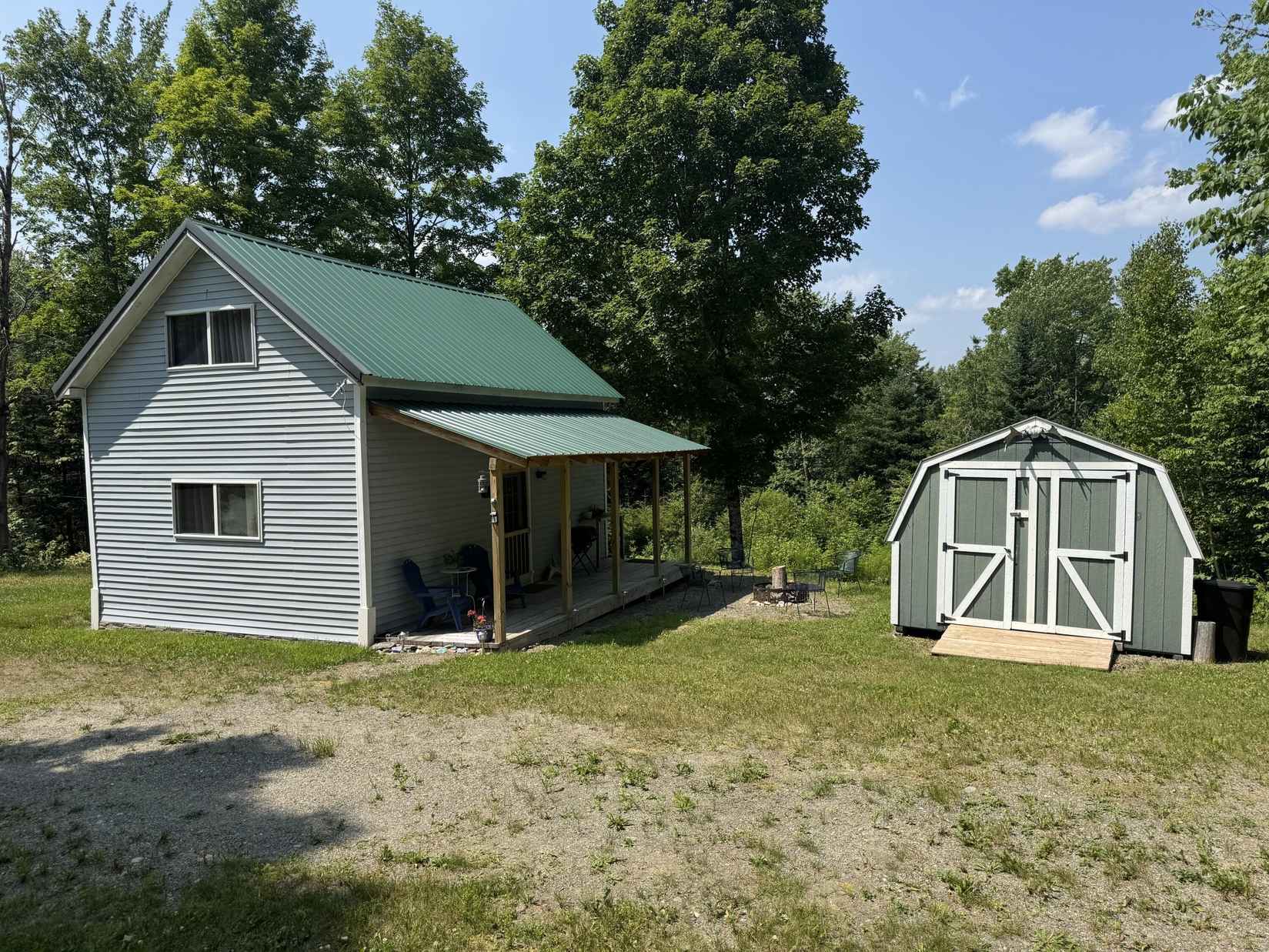 1352 Main Rd  