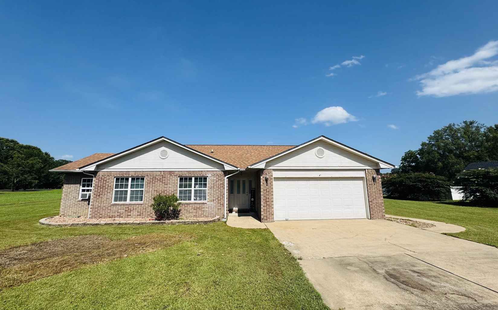 11 Hickory Ln  