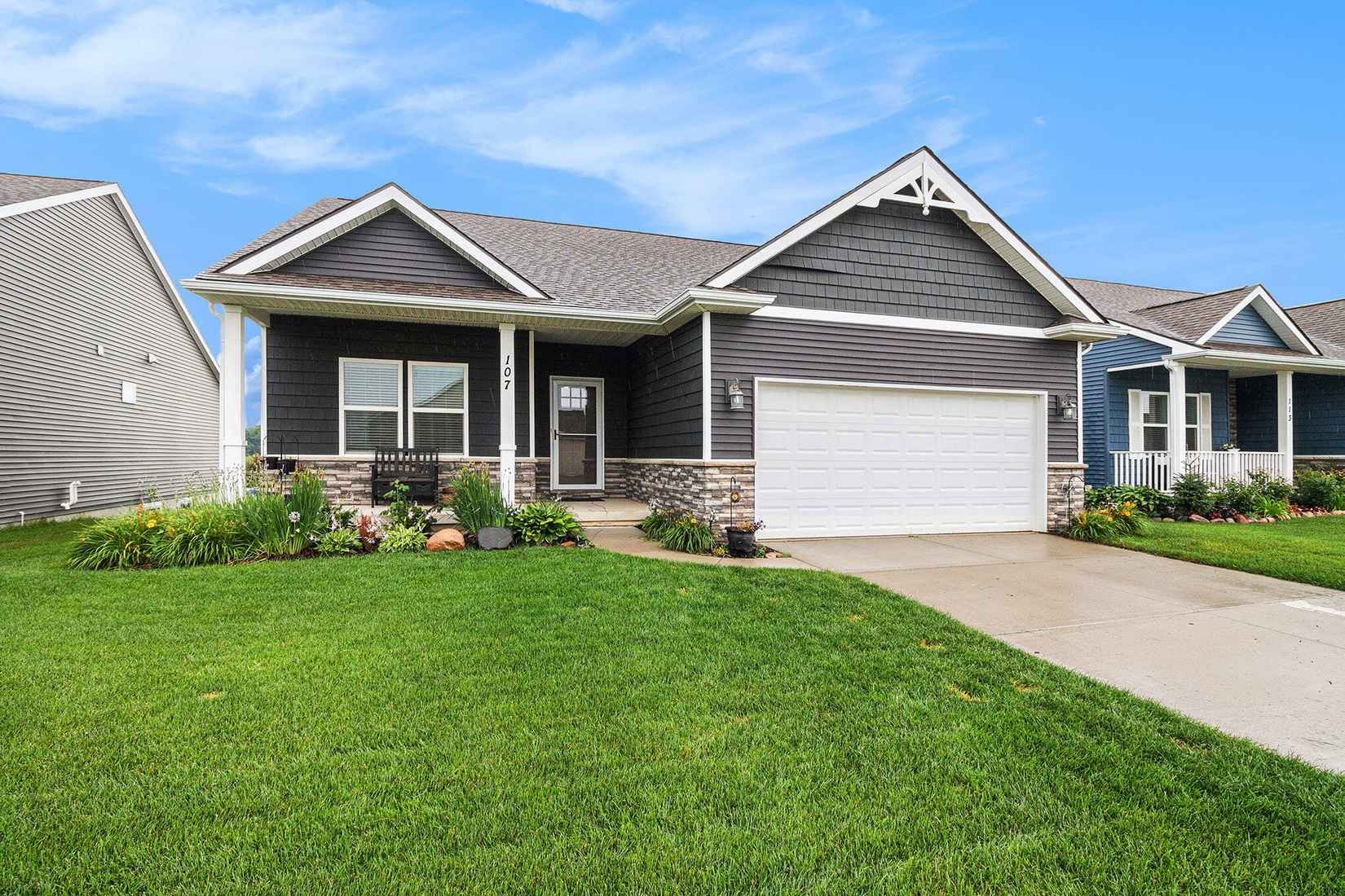107 Barnsley Dr  