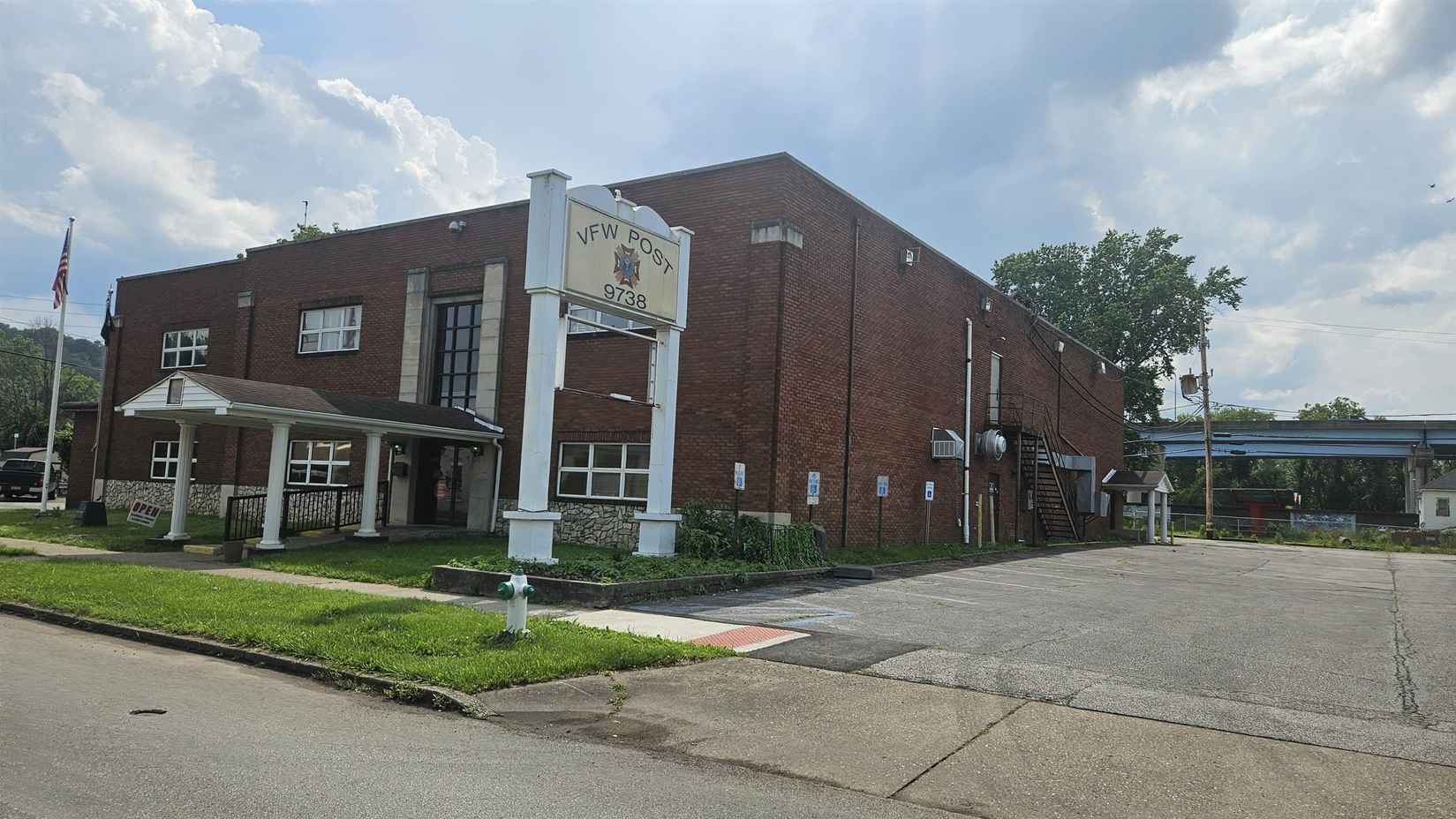 227 Main St  