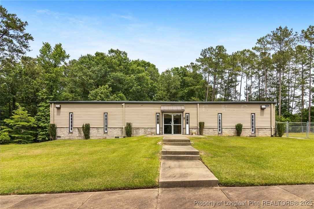 215 Coates Rd  