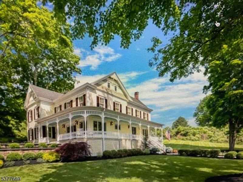 55 Sackerman Ave  