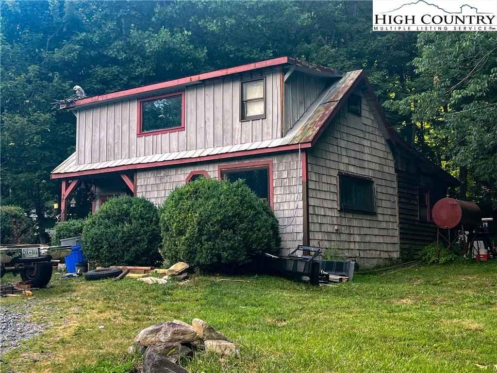 5539 NC 105 Hwy  