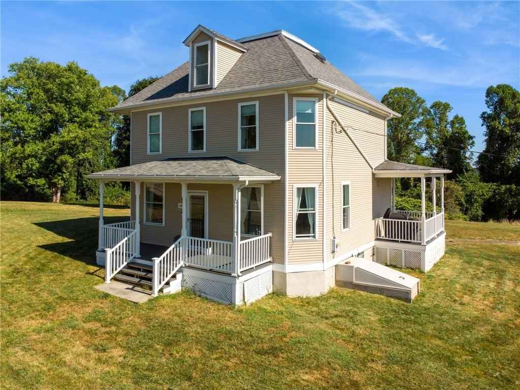 138 Chestnut St  