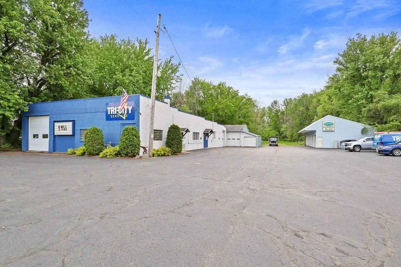 3019 State Hwy 73  