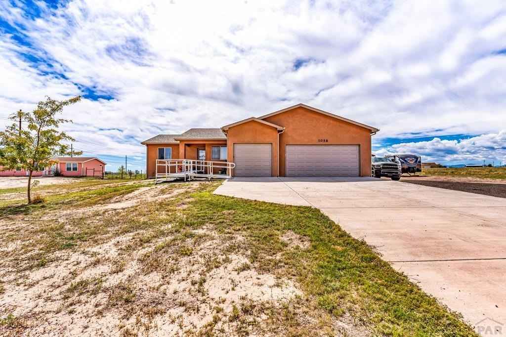 1058 Ranch Dr  