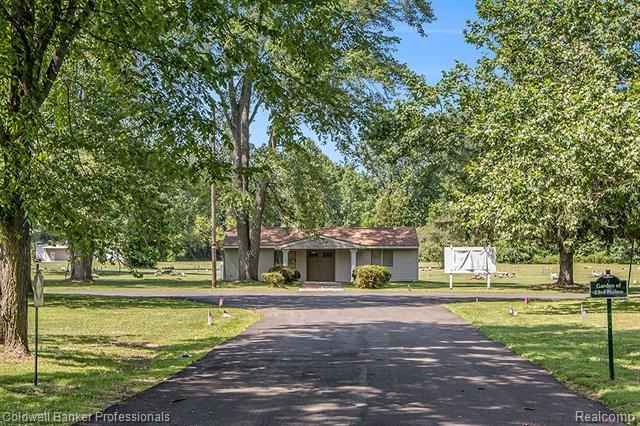48300 Willow Rd  