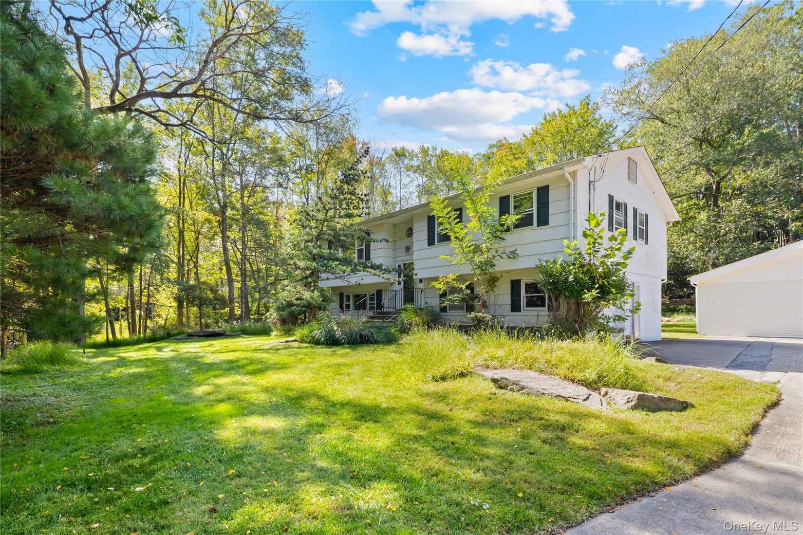 49 N Lorna Ln  