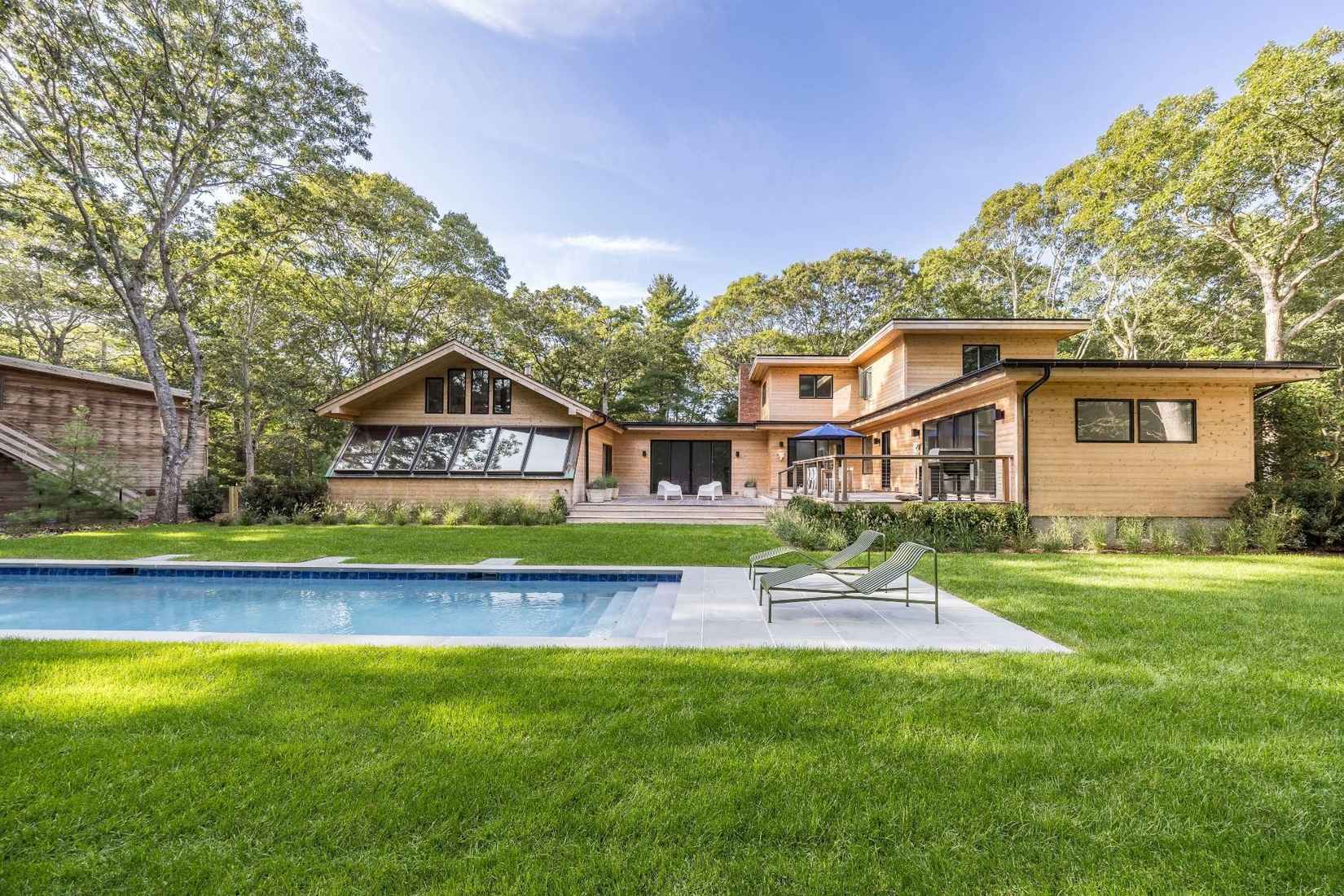 21 Saddle Ln  