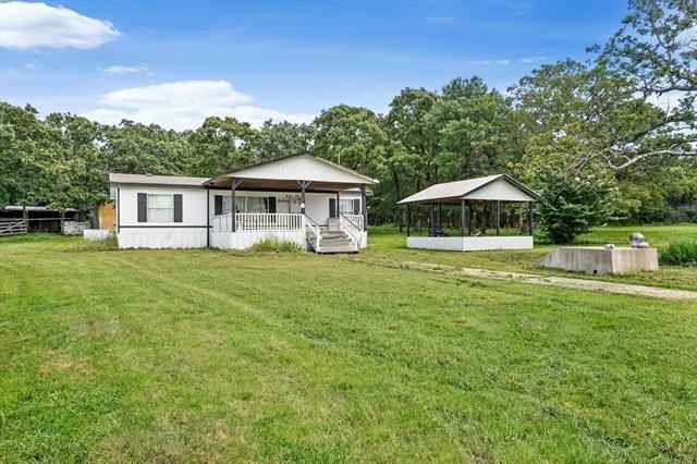 22165 W Hickory Dr  