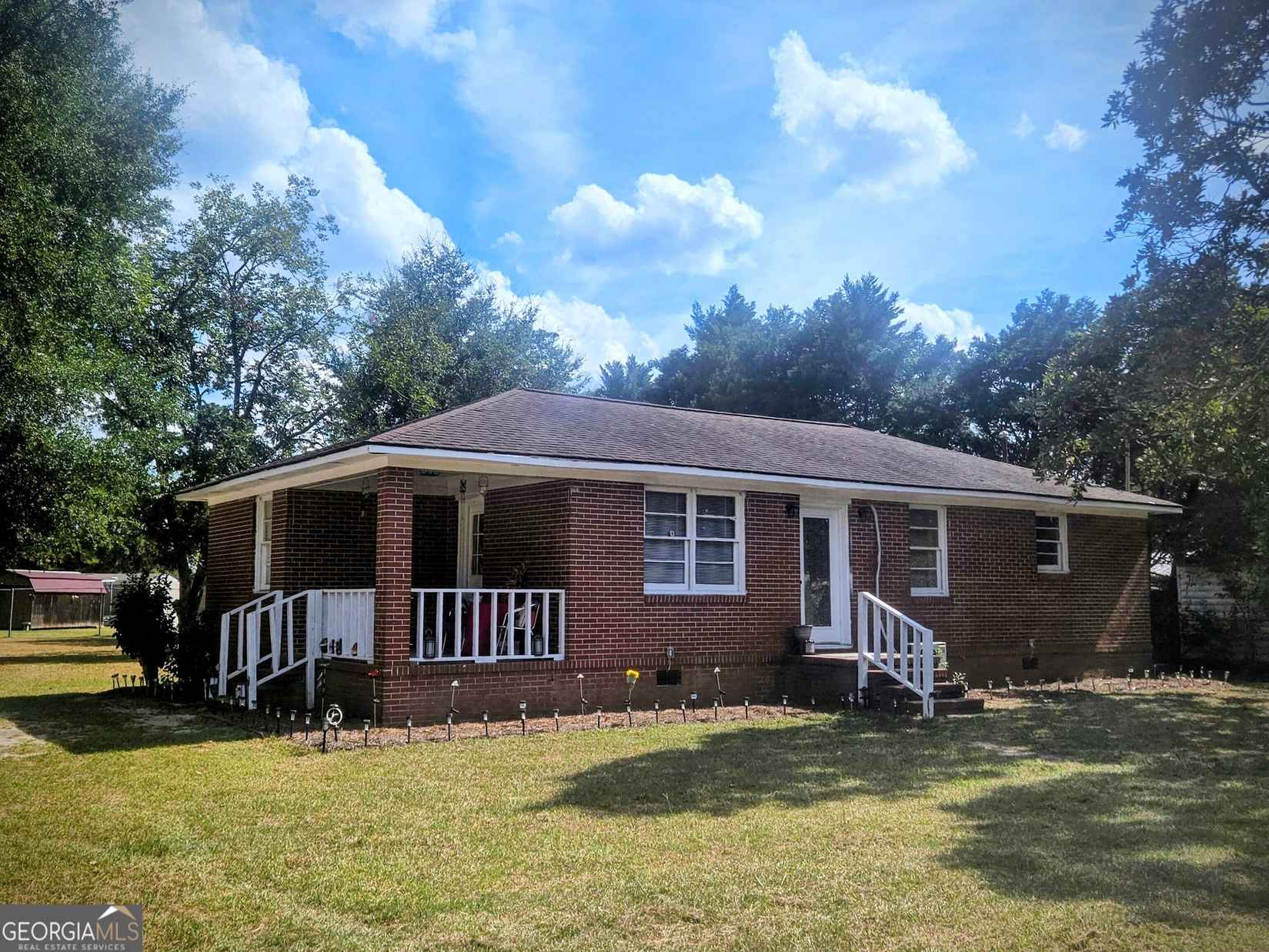428 Riverview  