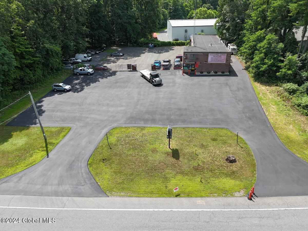 280 Ushers Rd  