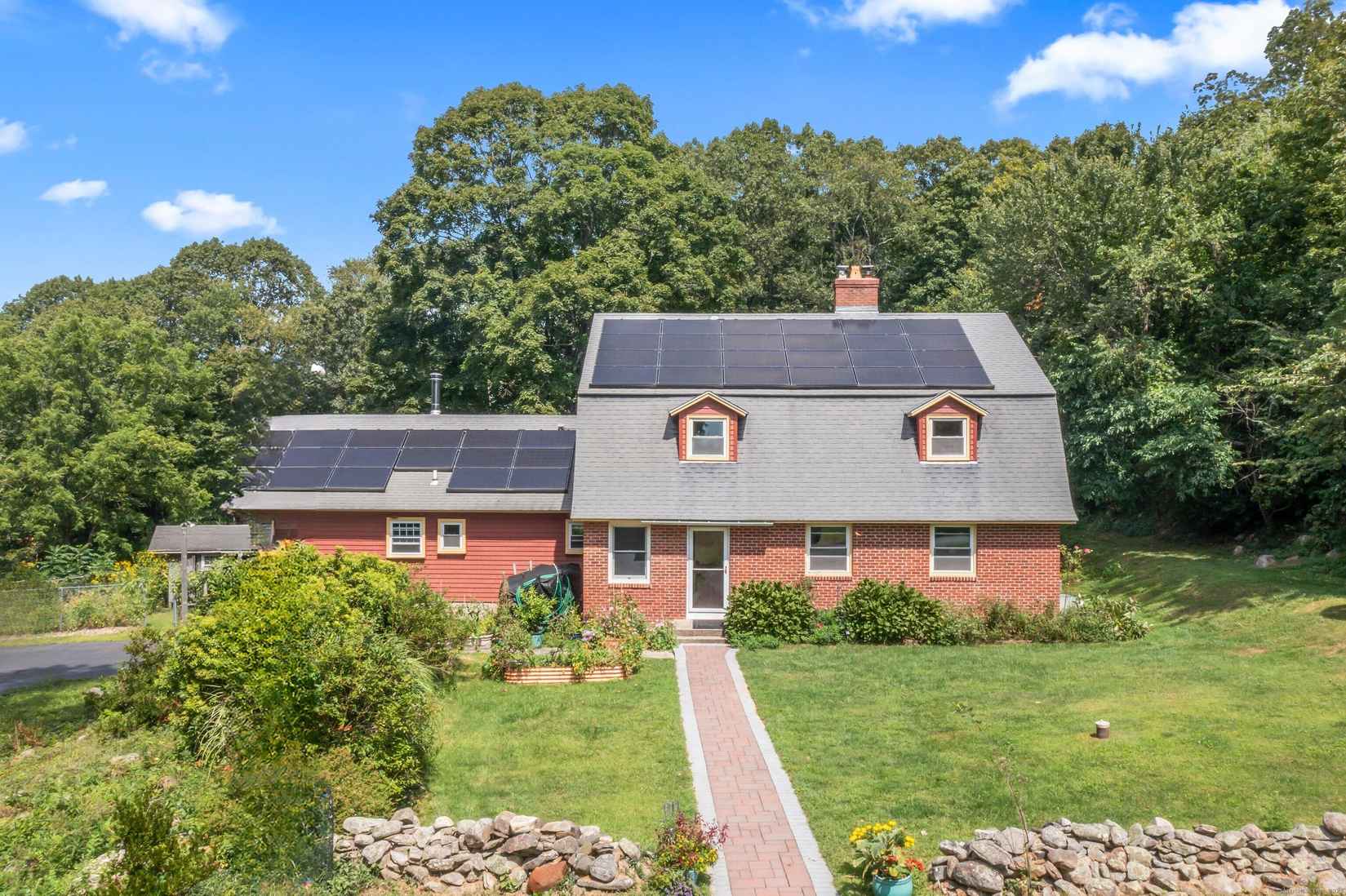 405 Chestnut Tree Hl Rd  