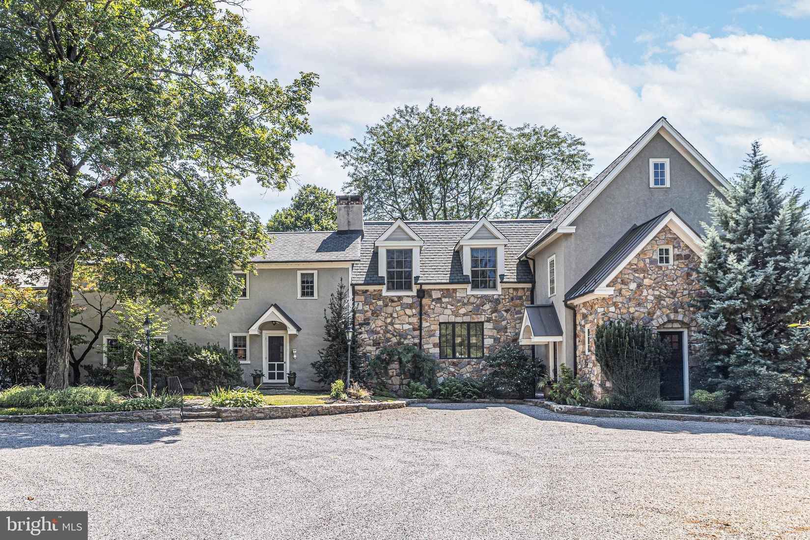 5025 Anderson Rd  