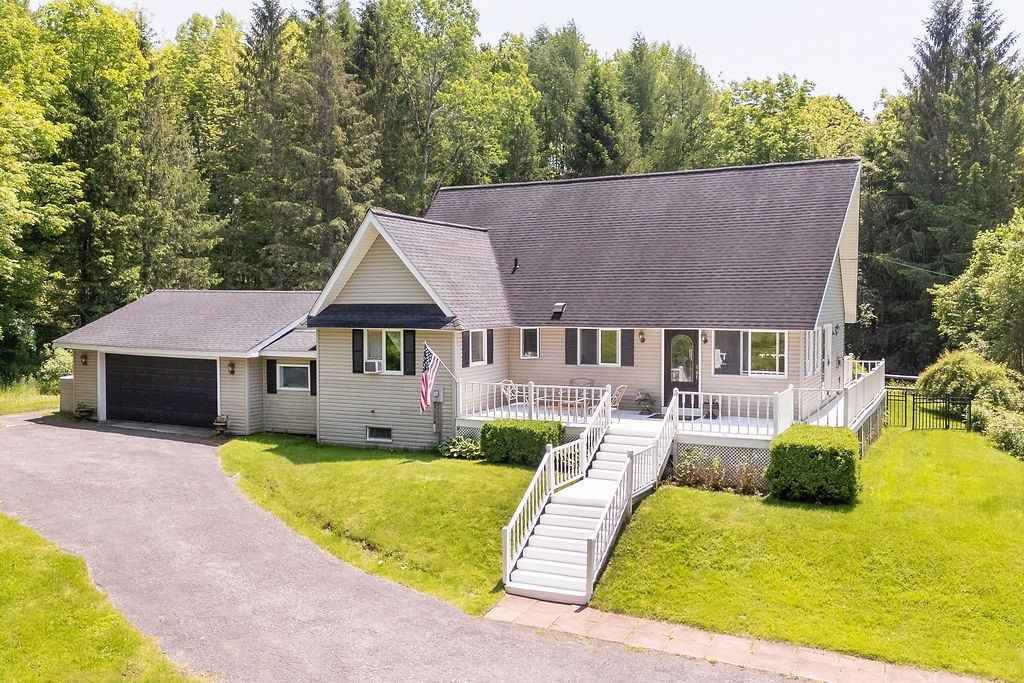 150 Dutch Hill Rd  